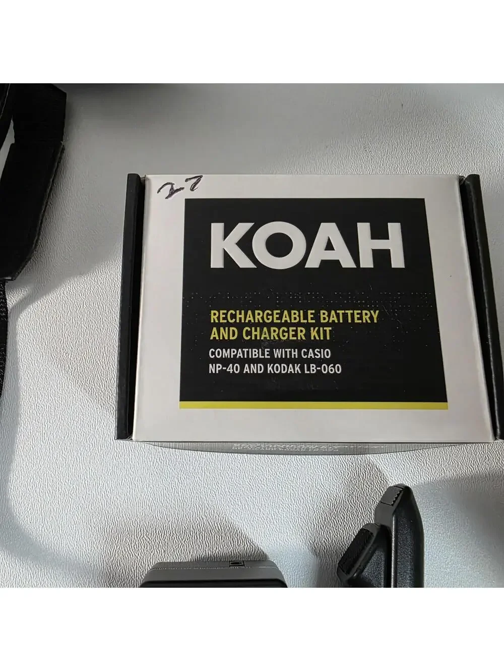 KODAK PIXPRO AZ425 20MP Digital Camera 42X Optical Zoom Wide Angle 1080P Bundle